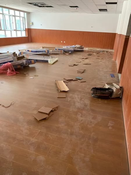 Laminate flooring installation